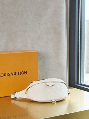 Louis Vuitton Bumbag Monogram Empreinte White